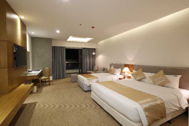Bavico International Hotel Nha Trang Exterior photo