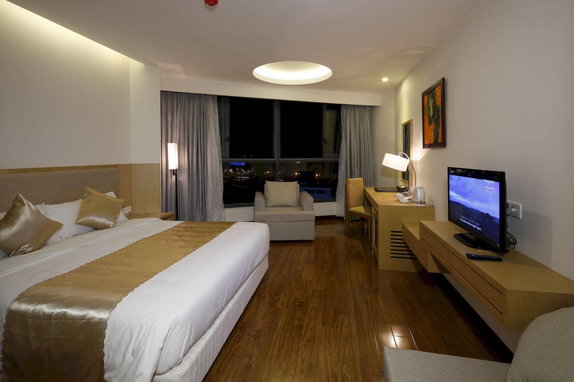 Bavico International Hotel Nha Trang Exterior photo